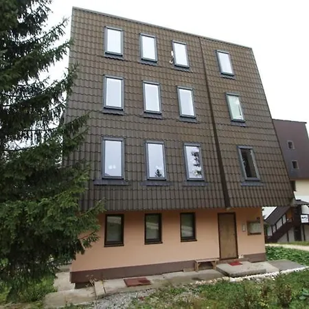 Masa Apartment *
